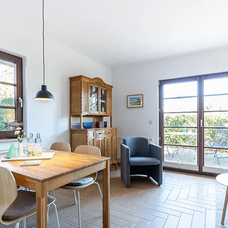 Apartament Henriette *