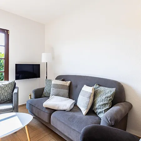 Apartament Henriette *