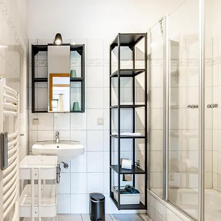 Henriette Apartament *
